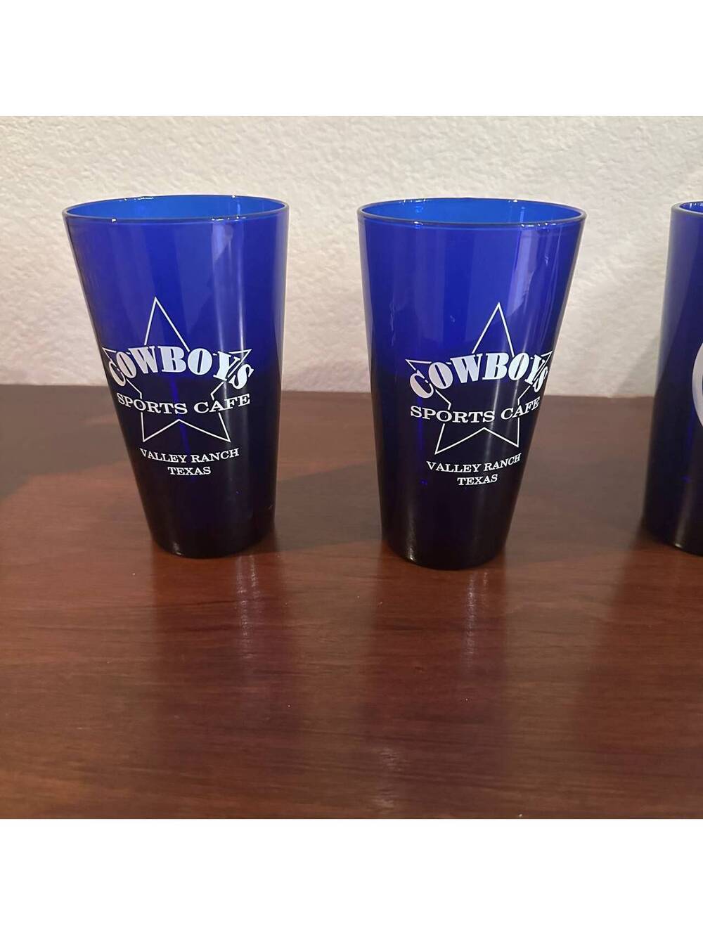 Vintage 1990s Cowboys Sports Cafe Valley Ranch Texas 16oz Pint Glasses Set 2